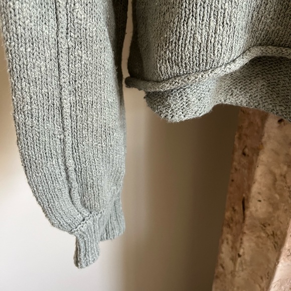 Lightweight Knit Green Sweater - M - Picture 4 of 4